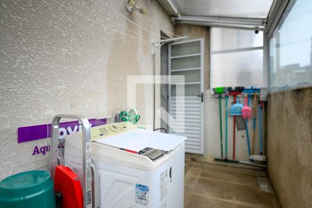 Casa de condomínio à venda com 1203886m², 2 quartos e 1 vaga Casa de condomínio à venda com 1203886m², 2 quartos e 1 vagaÁrea de Serviço