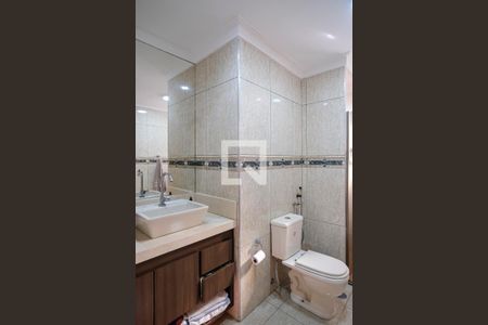 Apartamento à venda com 180m², 3 quartos e 1 vagaBanheiro da suíte