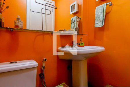 Casa de condomínio à venda com 96m², 3 quartos e 2 vagas Casa de condomínio à venda com 96m², 3 quartos e 2 vagasLavabo