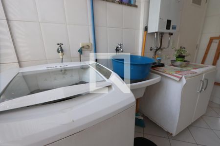 Casa de condomínio à venda com 150m², 3 quartos e 2 vagasLavanderia