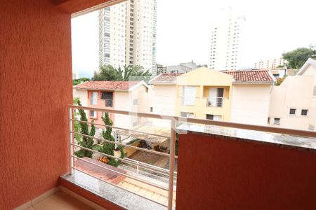 Casa de condomínio à venda com 150m², 3 quartos e 2 vagasVaranda do Quarto 2