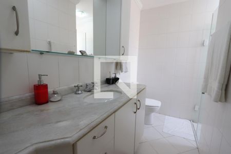 Casa de condomínio à venda com 150m², 3 quartos e 2 vagasBanheiro da Suíte