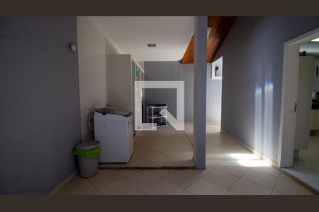 Casa de condomínio à venda com 289m², 5 quartos e 3 vagas Casa de condomínio à venda com 289m², 5 quartos e 3 vagasÁrea de Serviço