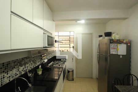 Apartamento à venda com 143m², 4 quartos e 2 vagasCozinha