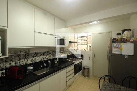 Apartamento à venda com 143m², 4 quartos e 2 vagasCozinha