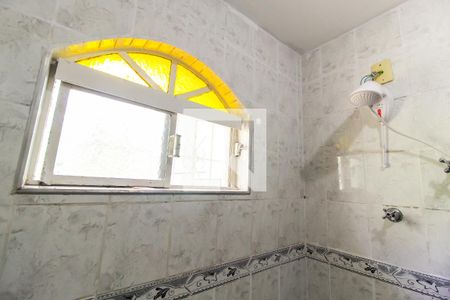 Casa à venda com 160m², 3 quartos e 2 vagas Casa à venda com 160m², 3 quartos e 2 vagasBanheiro 2