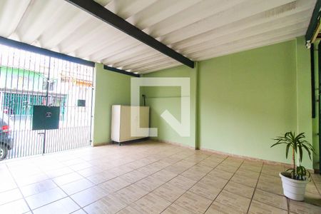 Casa à venda com 160m², 3 quartos e 2 vagas Casa à venda com 160m², 3 quartos e 2 vagasGaragem