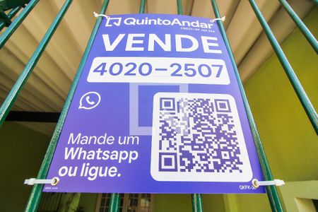 Casa à venda com 160m², 3 quartos e 2 vagas Casa à venda com 160m², 3 quartos e 2 vagasPlaca