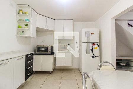 Casa à venda com 160m², 3 quartos e 2 vagas Casa à venda com 160m², 3 quartos e 2 vagasCozinha