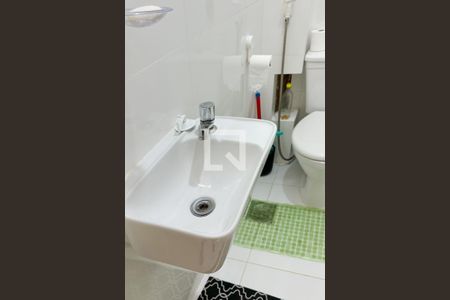 Apartamento à venda com 112m², 3 quartos e sem vaga Apartamento à venda com 112m², 3 quartos e sem vagaBanheiro de serviço