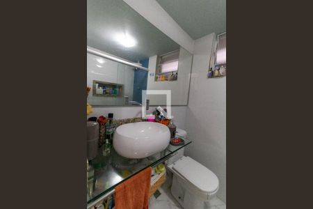 Apartamento à venda com 79m², 3 quartos e sem vagaBanheiro