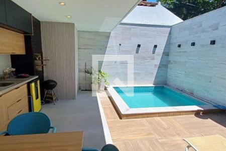 Casa à venda com 202m², 4 quartos e 2 vagas