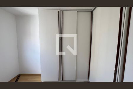 Apartamento à venda com 70m², 3 quartos e 1 vagaQuarto 2