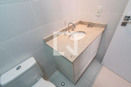 Apartamento à venda com 108m², 3 quartos e 2 vagas Apartamento à venda com 108m², 3 quartos e 2 vagasBanheiro da suíte 1