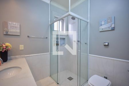 Casa à venda com 589m², 4 quartos e 6 vagas Casa à venda com 589m², 4 quartos e 6 vagasBanheiro Suíte 1