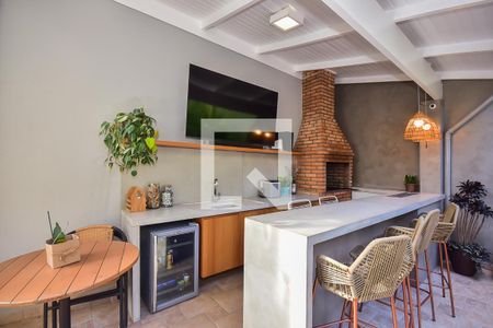 Casa à venda com 589m², 4 quartos e 6 vagas Casa à venda com 589m², 4 quartos e 6 vagasChurrasqueira