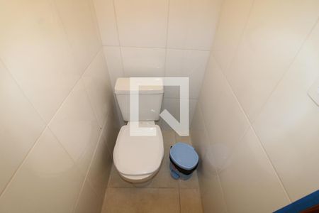 Casa à venda com 130m², 2 quartos e 2 vagasLavabo