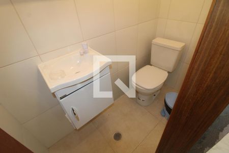 Casa à venda com 130m², 2 quartos e 2 vagasLavabo