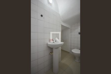 Casa à venda com 170m², 3 quartos e 2 vagasBanheiro de Serviço