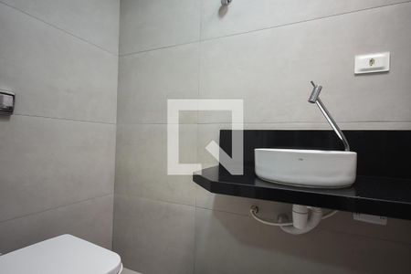 Casa à venda com 170m², 3 quartos e 2 vagasBanheiro