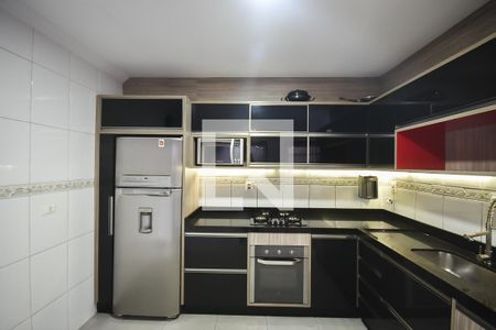 Casa à venda com 170m², 3 quartos e 2 vagasCozinha