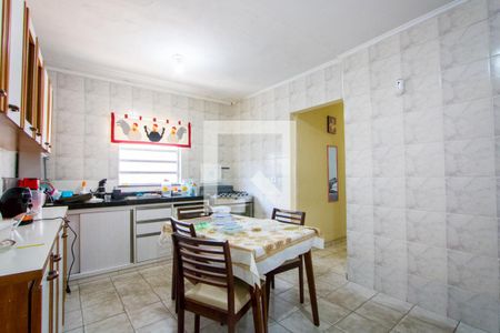 Casa à venda com 250m², 3 quartos e 3 vagas Casa à venda com 250m², 3 quartos e 3 vagasCozinha
