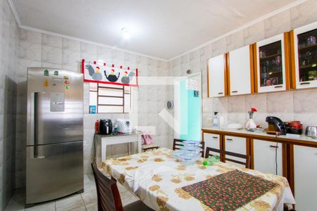 Casa à venda com 250m², 3 quartos e 3 vagas Casa à venda com 250m², 3 quartos e 3 vagasCozinha