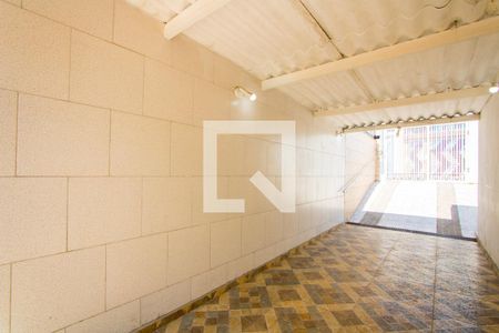 Casa à venda com 250m², 3 quartos e 3 vagas Casa à venda com 250m², 3 quartos e 3 vagasGaragem