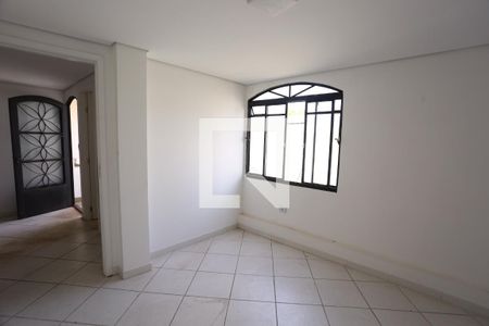 Casa à venda com 200m², 3 quartos e 2 vagas Casa à venda com 200m², 3 quartos e 2 vagasCasa 2 - Quarto 2