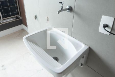 Apartamento à venda com 128m², 2 quartos e 3 vagas Apartamento à venda com 128m², 2 quartos e 3 vagasLavanderia