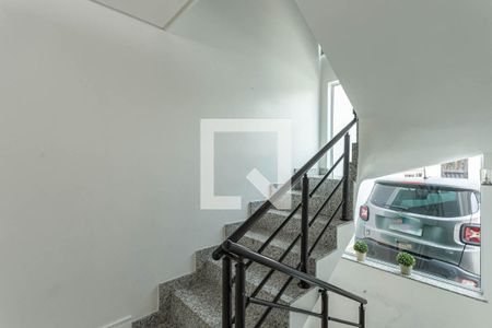 Casa à venda com 400m², 3 quartos e 6 vagasEscadas