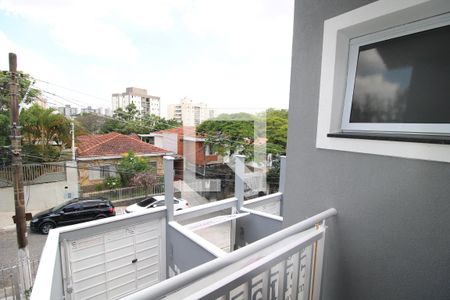 Casa à venda com 105m², 3 quartos e 2 vagasQuarto 3 - Varanda