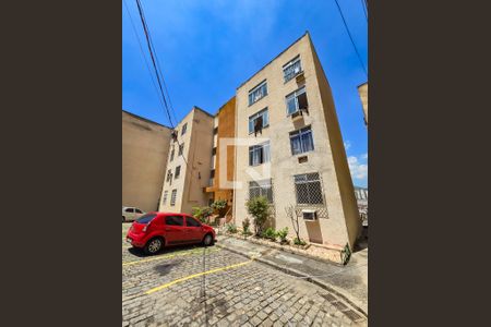 Apartamento à venda com 80m², 2 quartos e 1 vaga Apartamento à venda com 80m², 2 quartos e 1 vagaFachada do bloco