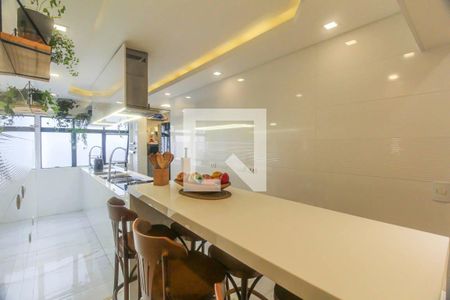 Apartamento à venda com 100m², 3 quartos e 2 vagas Apartamento à venda com 100m², 3 quartos e 2 vagasCozinha