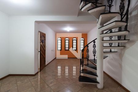 Sala de casa para alugar com 3 quartos, 240m² em Conjunto Residencial José Bonifácio, São Paulo
