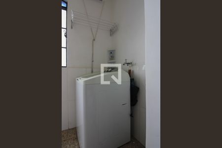 Apartamento à venda com 64m², 3 quartos e 2 vagasÁrea de Serviço e banheiro de serviço