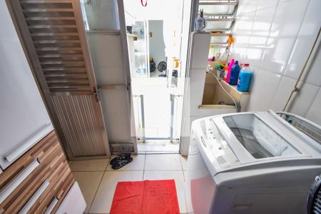 Apartamento à venda com 80m², 2 quartos e 1 vagaÁrea de Serviço