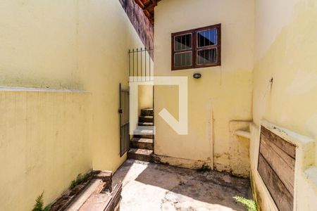 Casa à venda com 100m², 2 quartos e 1 vagaQuintal