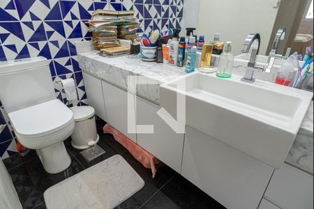 Apartamento à venda com 156m², 3 quartos e 2 vagas Apartamento à venda com 156m², 3 quartos e 2 vagasBanheiro 2