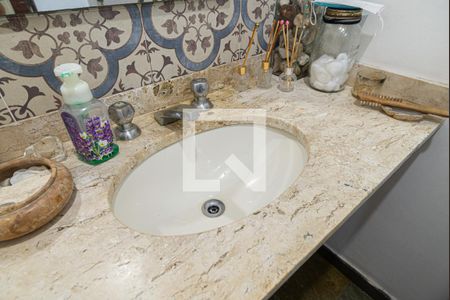 Apartamento à venda com 156m², 3 quartos e 2 vagas Apartamento à venda com 156m², 3 quartos e 2 vagasLavabo