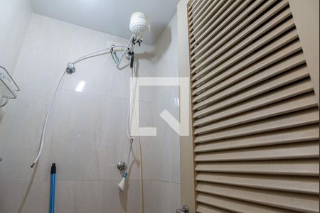 Apartamento à venda com 156m², 3 quartos e 2 vagas Apartamento à venda com 156m², 3 quartos e 2 vagasBanheiro de Serviço