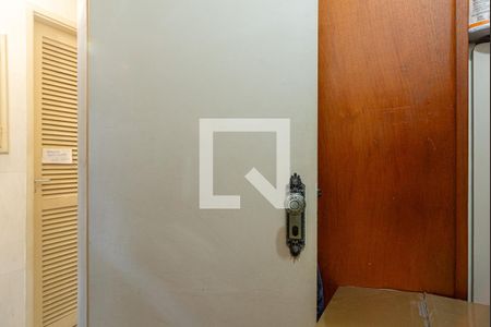 Apartamento à venda com 156m², 3 quartos e 2 vagas Apartamento à venda com 156m², 3 quartos e 2 vagasDespensa