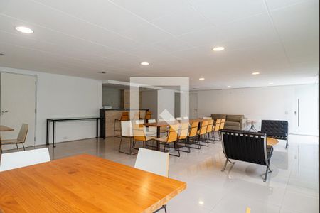 Apartamento à venda com 156m², 3 quartos e 2 vagas Apartamento à venda com 156m², 3 quartos e 2 vagasÁrea comum - Salão de festas