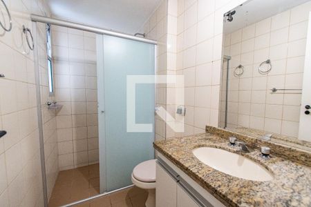 Apartamento à venda com 105m², 3 quartos e 2 vagas Apartamento à venda com 105m², 3 quartos e 2 vagasBanheiro da suíte
