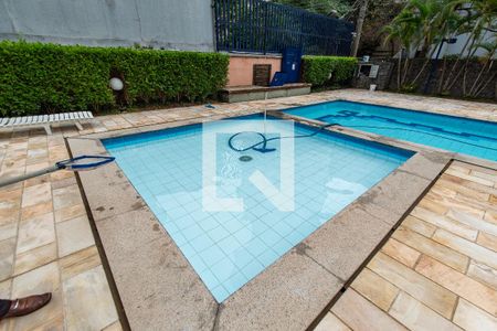 Apartamento à venda com 105m², 3 quartos e 2 vagas Apartamento à venda com 105m², 3 quartos e 2 vagasÁrea comum - Piscina infantil
