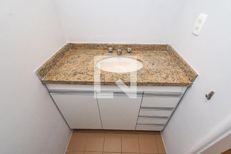 Apartamento à venda com 105m², 3 quartos e 2 vagas Apartamento à venda com 105m², 3 quartos e 2 vagasBanheiro