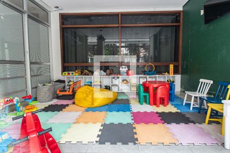 Apartamento à venda com 105m², 3 quartos e 2 vagas Apartamento à venda com 105m², 3 quartos e 2 vagasÁrea comum - Brinquedoteca