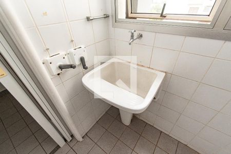 Apartamento à venda com 105m², 3 quartos e 2 vagas Apartamento à venda com 105m², 3 quartos e 2 vagasÁrea de serviço