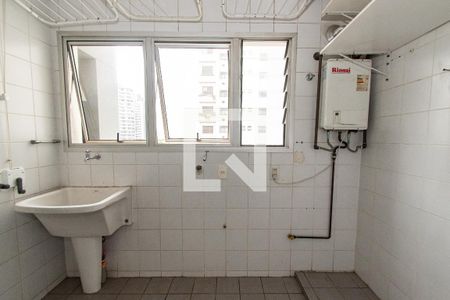 Apartamento à venda com 105m², 3 quartos e 2 vagas Apartamento à venda com 105m², 3 quartos e 2 vagasÁrea de serviço