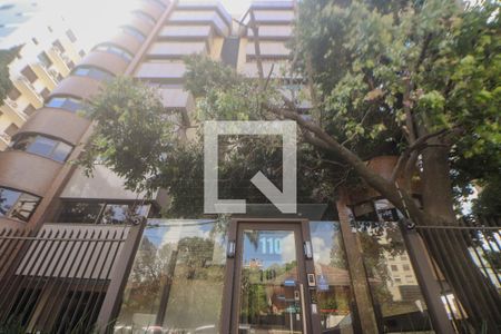 Apartamento à venda com 277m², 3 quartos e 4 vagas Apartamento à venda com 277m², 3 quartos e 4 vagasFachada
